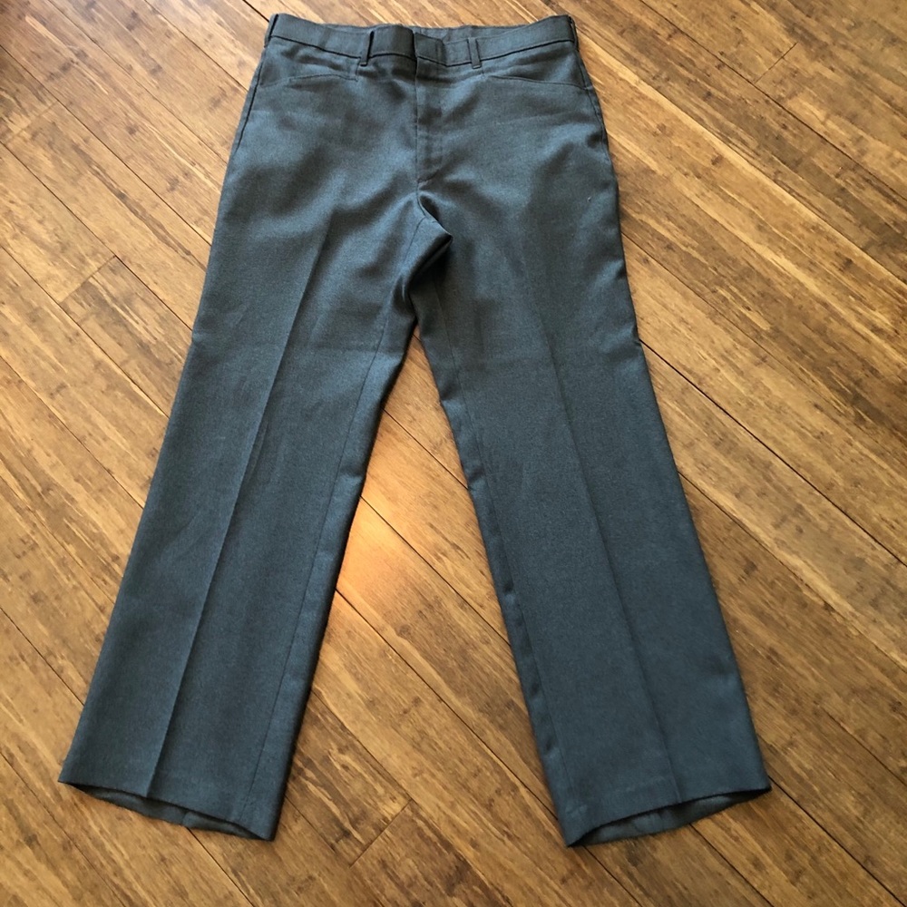 *Last Chance!* MEN’S Levi Dress Pants